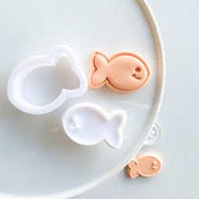 Load image into Gallery viewer, Fish Cupcake Topper Size Raised or Imprint
