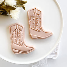 Load image into Gallery viewer, Cowgirl Boot Raised/Imprint Stamp &amp; Cutter
